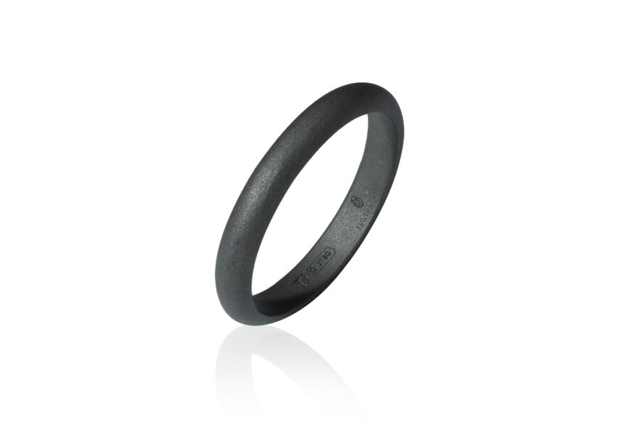 Wedding ring in titanium