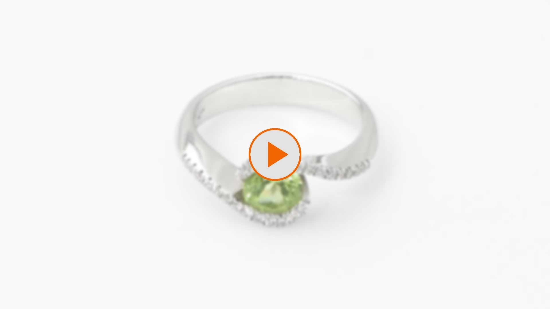 Anteprima anello con peridoto e diamanti