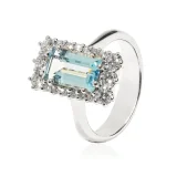 Anello con acquamarina e diamanti