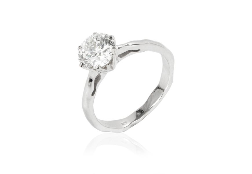 Anello solitario sei griffe
