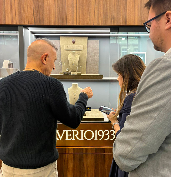 Daverio1933 a Praga, Daverio1933 a Praga con i nuovi gioielli Ricci e ForEverHugMe