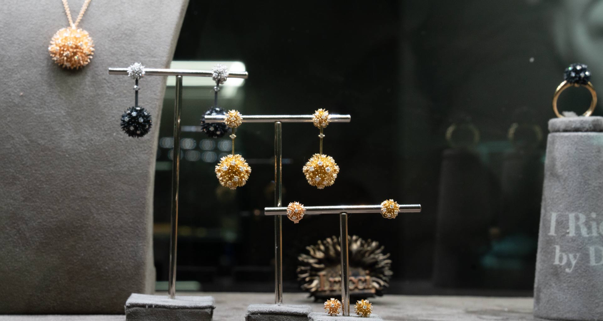 VicenzaOro 2026, VICENZAORO 2026: TITANIO, ORO E PIETRE PREZIOSE PER I NUOVI GIOIELLI FIRMATI DAVERIO1933