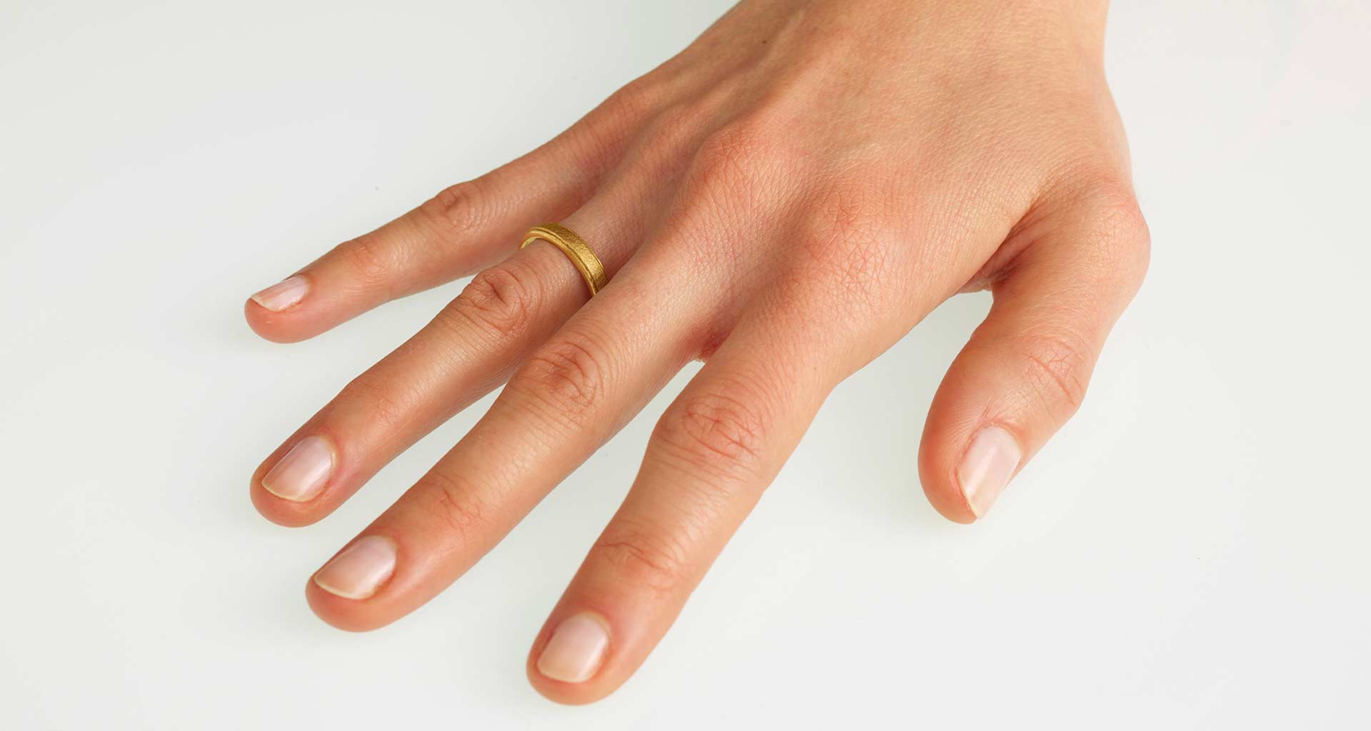 finitura dell'oro, Lucido o satinato? Come scegliere la finitura dell’oro