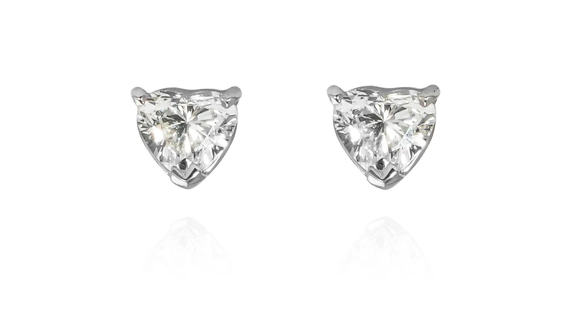 Orecchini con diamanti a cuore